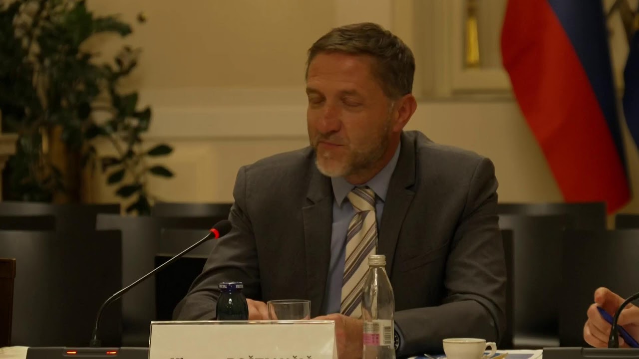 Pogovor z gospodarstveniki: Ambiciozna Slovenija – vizija razvoja za naslednje desetletje