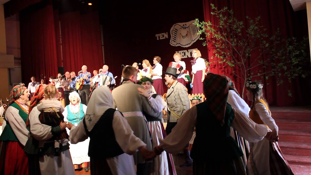 ,,Ten kur Venta,,Liaudiškos muzikos šventė Ventoje.