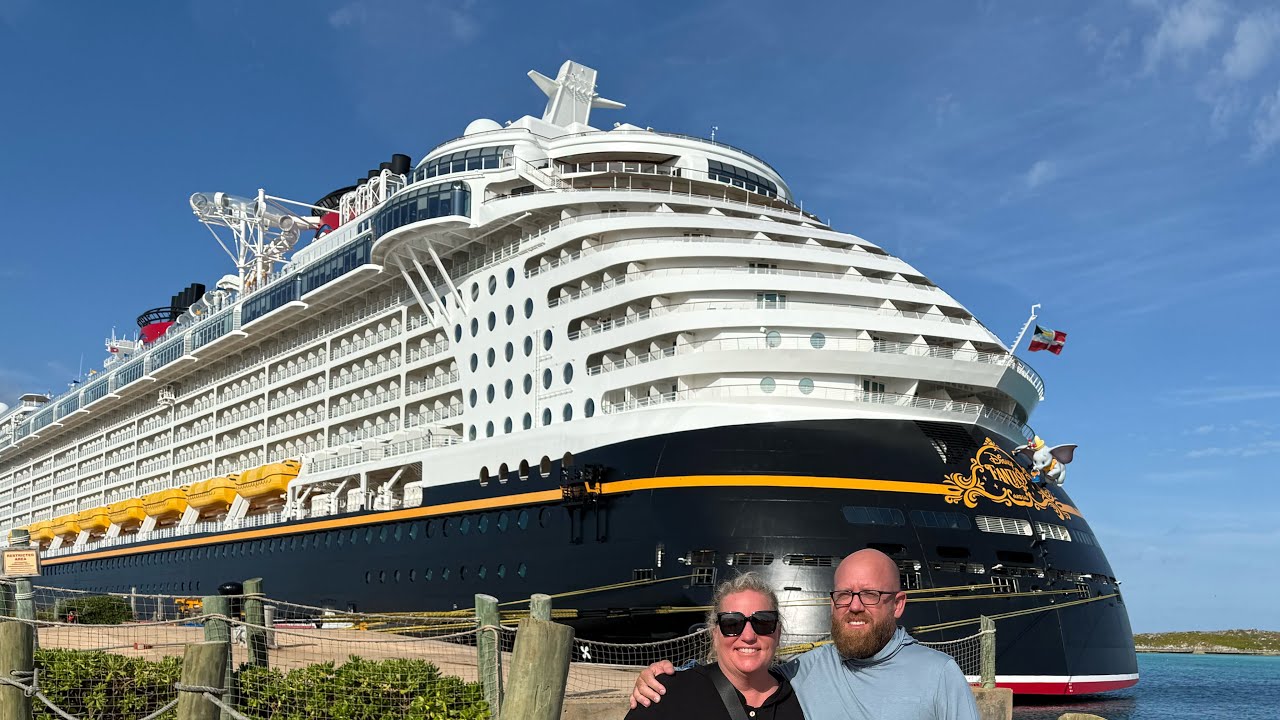 3 Days on the Disney Fantasy Cruise | Food, Shows & Castaway Cay!