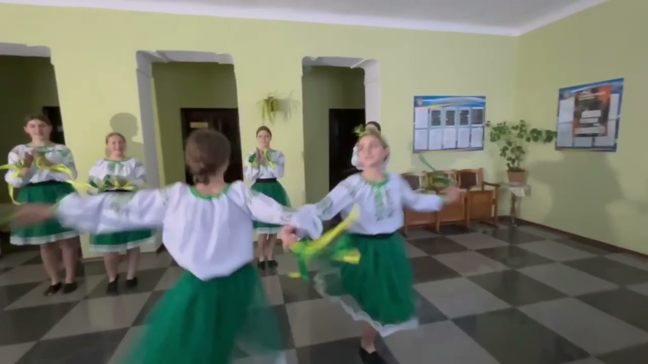 Український танець «Кучерики» - «Танцюючі крила»💚🇺🇦 #кучерики #танцюючікрила #гопершоцвіт #хорол