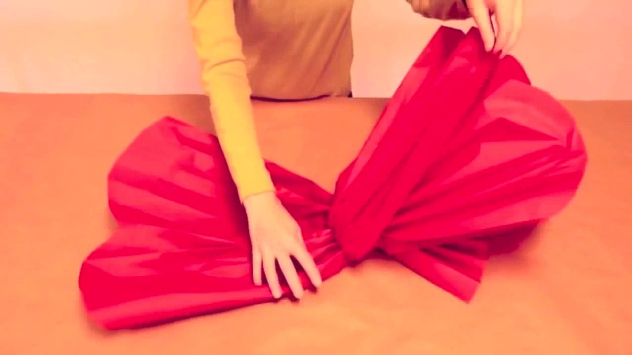 How To Make a Big Flower With The Help of Tissue Paper