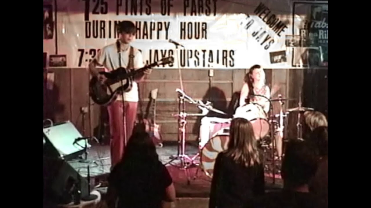 The White Stripes - Death Letter (Live at Jay’s Upstairs June 15, 2000)