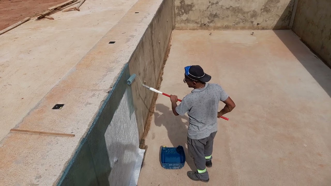 Revestimento de piscina de alvenaria com fibra de vidro vídeo 4