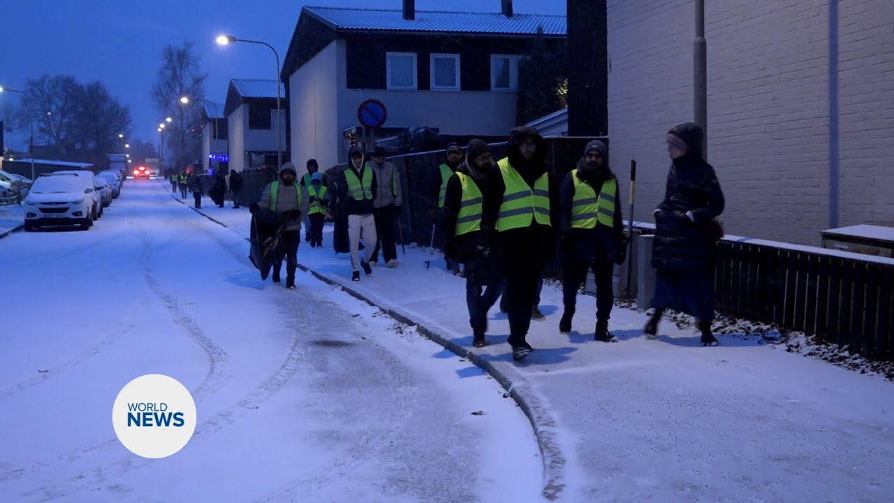 Swedish Ahmadi Muslims clean the streets on New Years Day