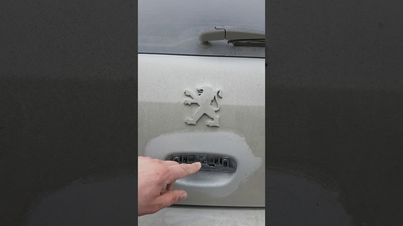 Установка кнопки Багажника в салоне на Peugeot 307