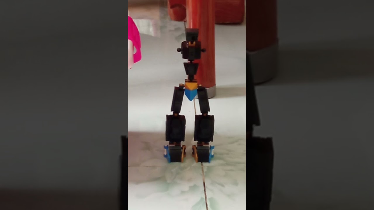 New Project | Kinda Homeless Funk-Anitor, HugeBoi #lego#non#mech#robot#moc