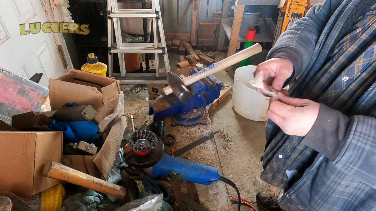 Easily Repair A Broken Hammer Handle