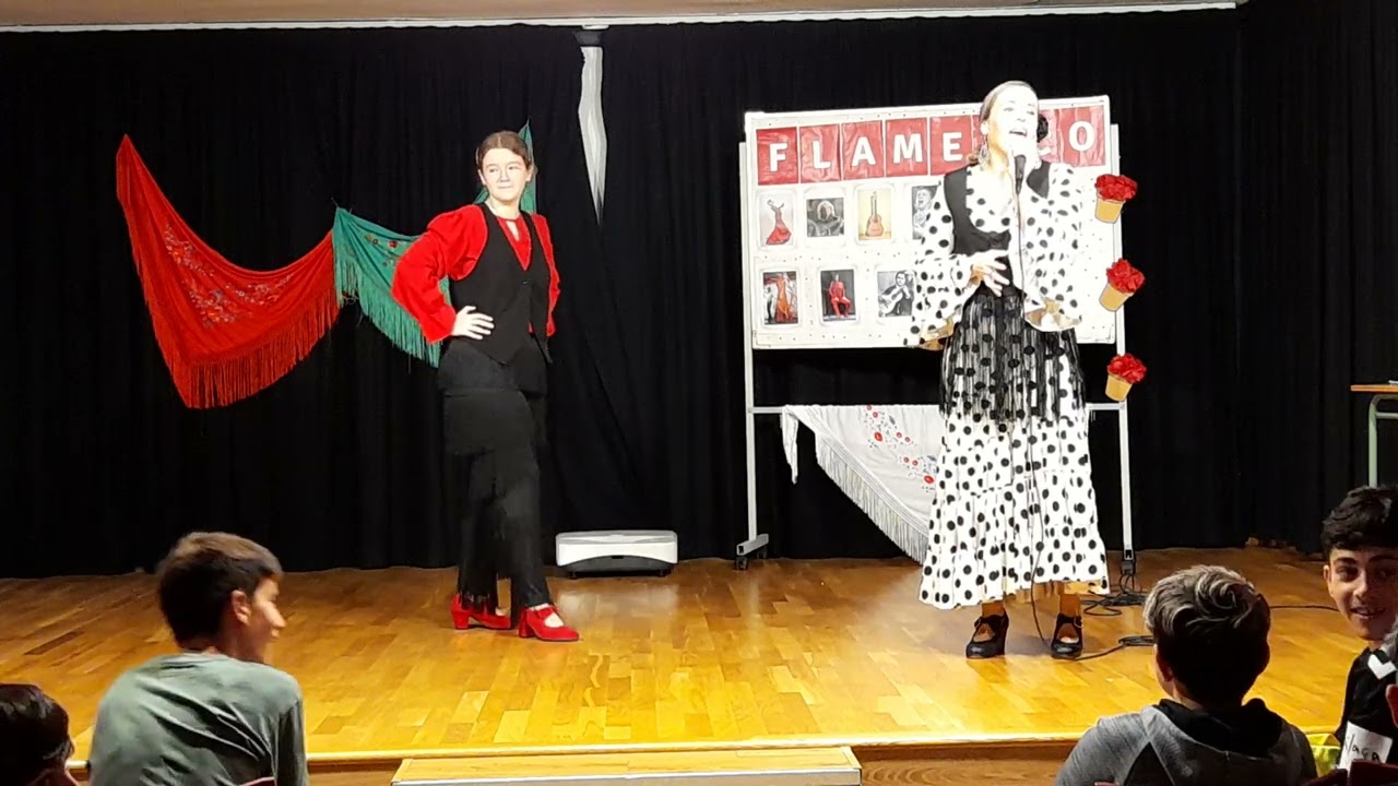 Taller de palmas y actuación flamenca: Por la bailaora Isabel Gallego.