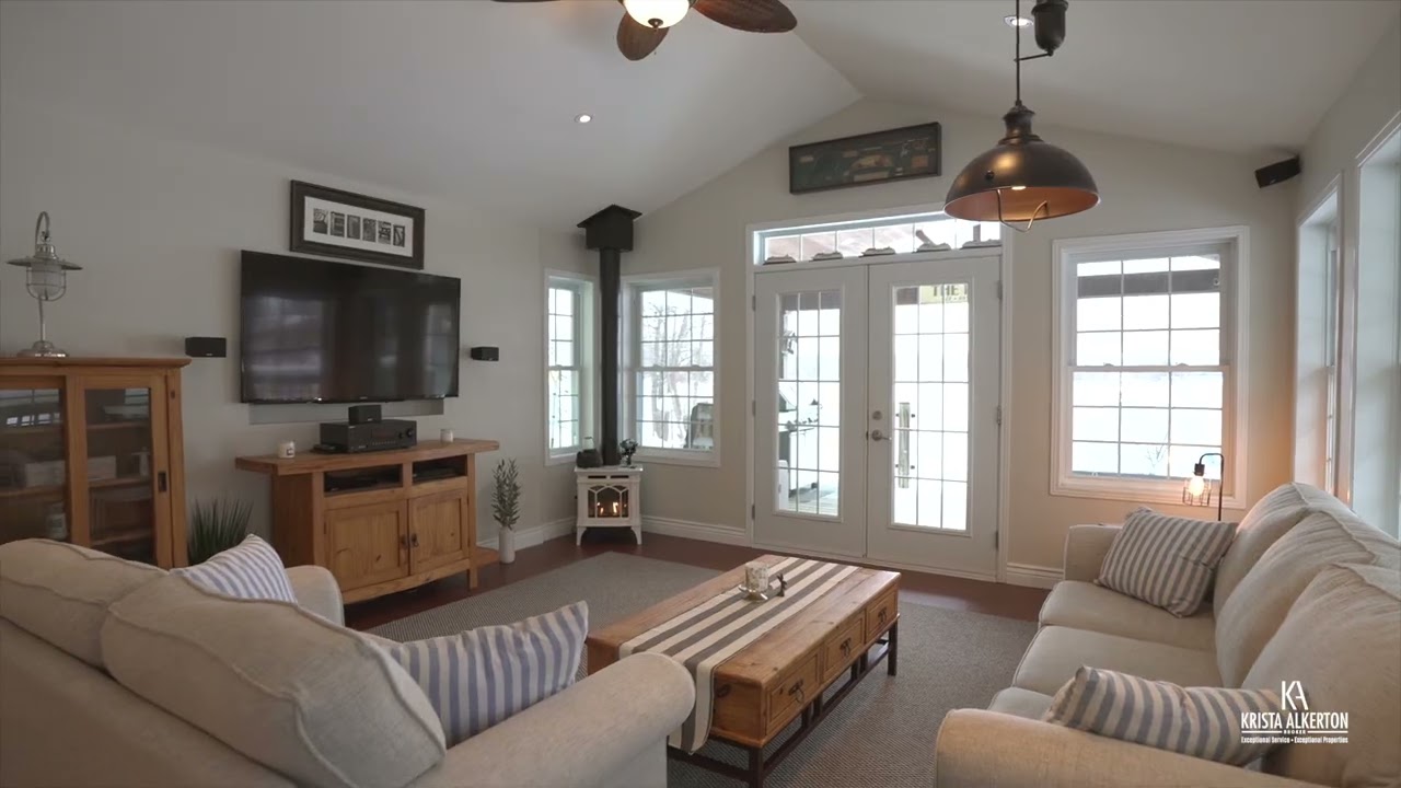 3316 Bush Point Crt . Waterfront Lifestyle , Severn Twp.