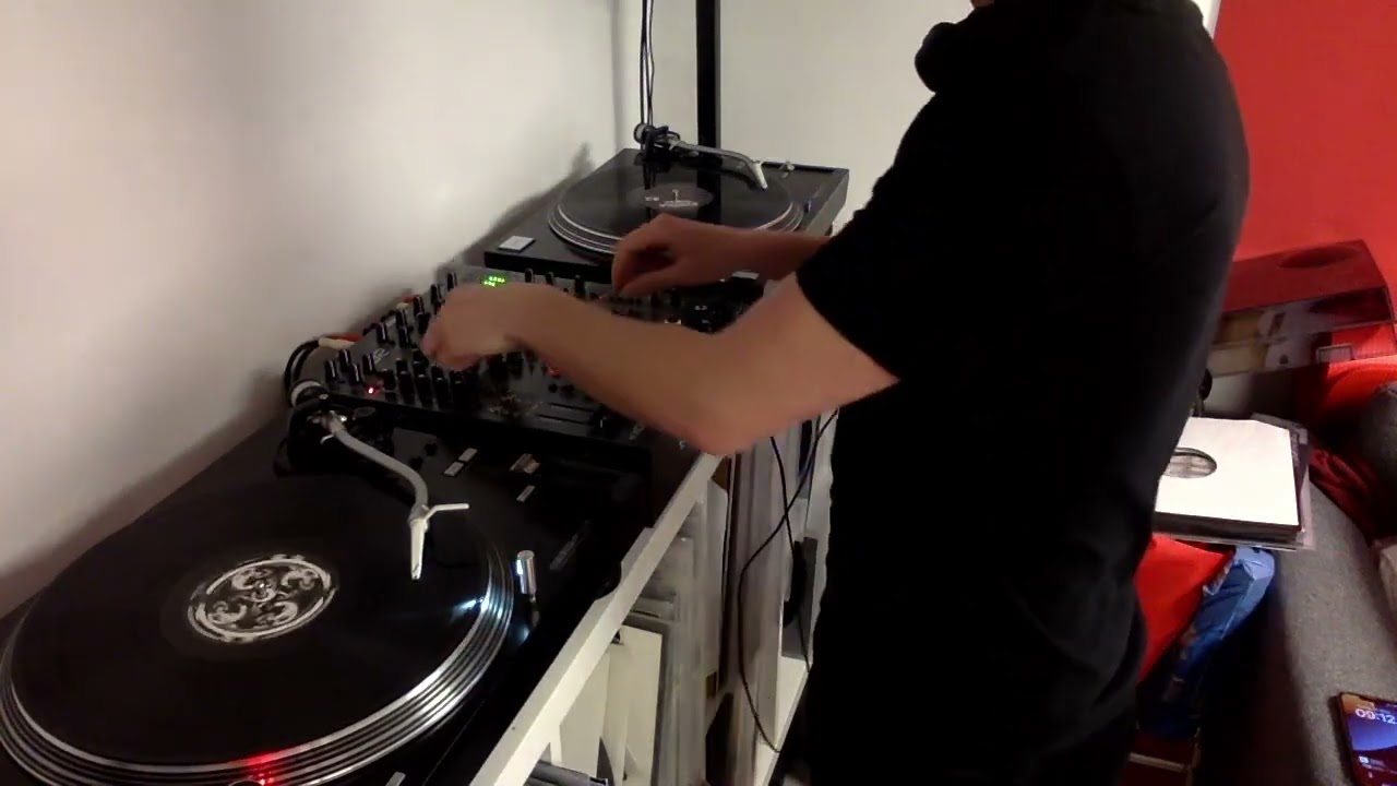 FlixXi   2024/2025 Tribe/Tekno