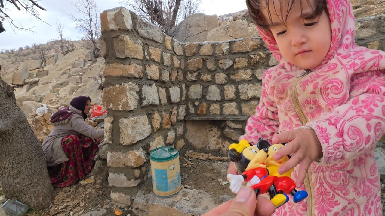 Nature: A safe place for this lonely mother and daughter in wartime