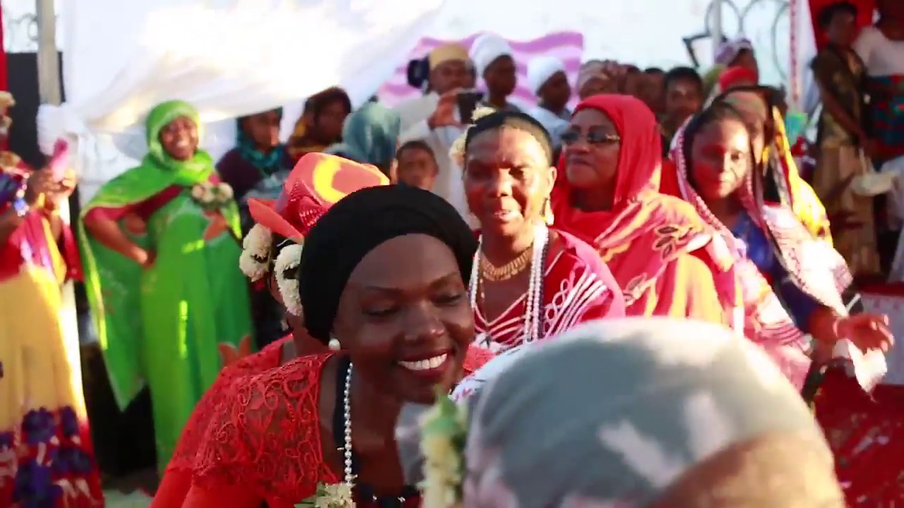 Partie 2 du Manzaraka de mariage de Ibrahima et Inchati à Chiconi