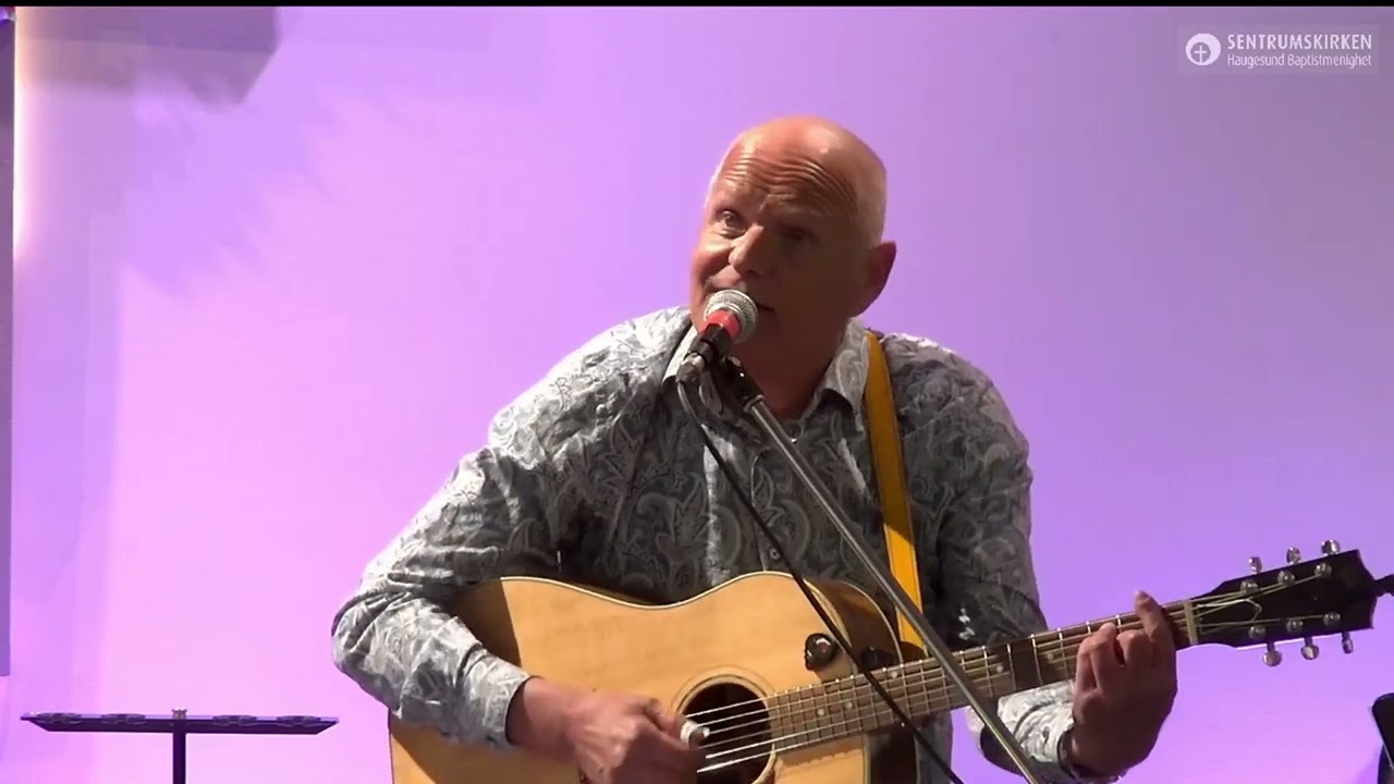 Dag Arne Saltnes med band 1 påskedag 2025.  Tale av Egil Lundervold.