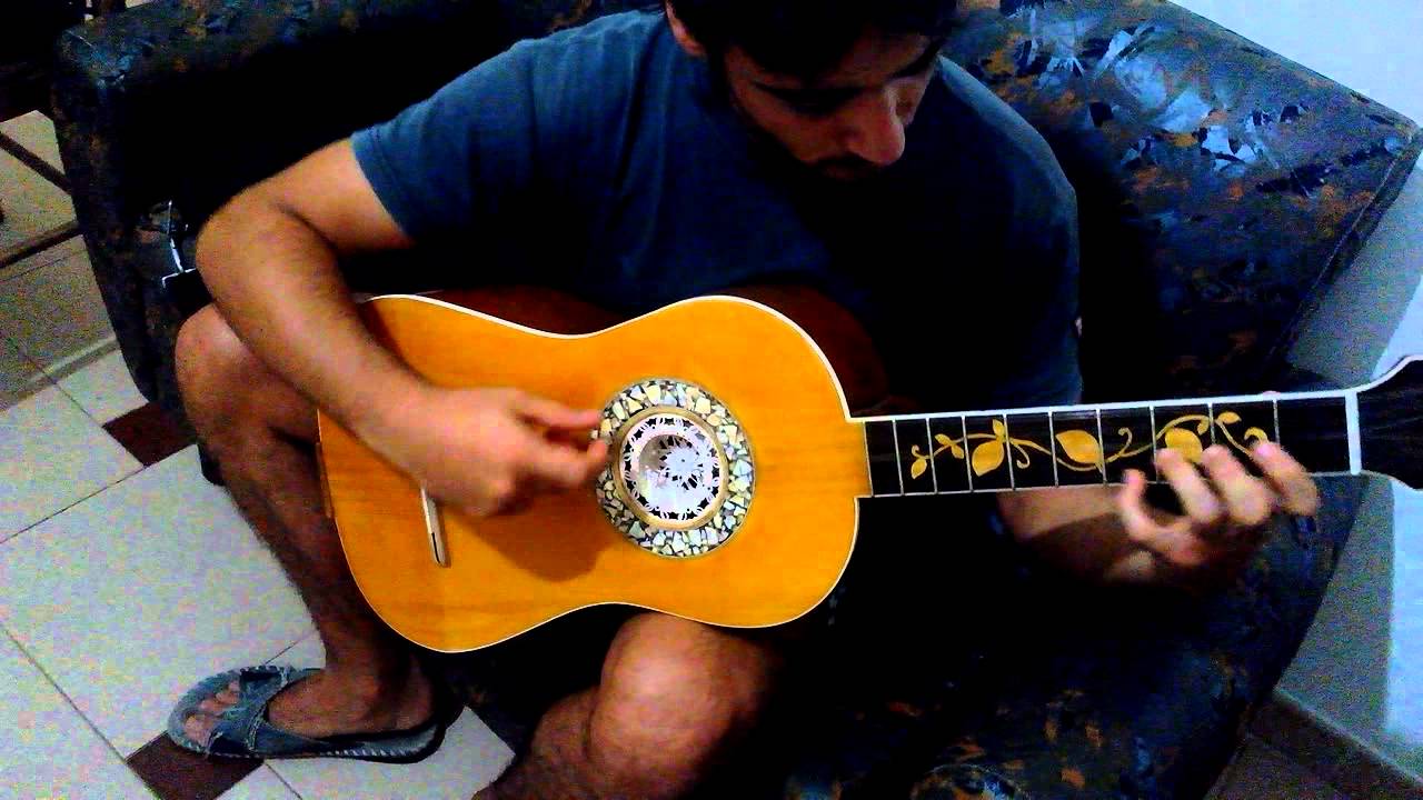 Chitarra battente calabrese