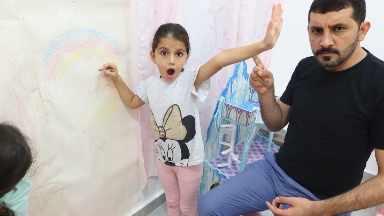 خربشوا ع حيط غرفتهم الجديدة