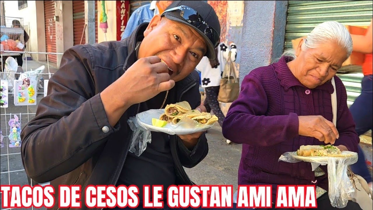 AQUI CON MI AMA DISFRUTANDO UNOS TACOS AL GUSTO DE MI AMA TACOS DE CESOS