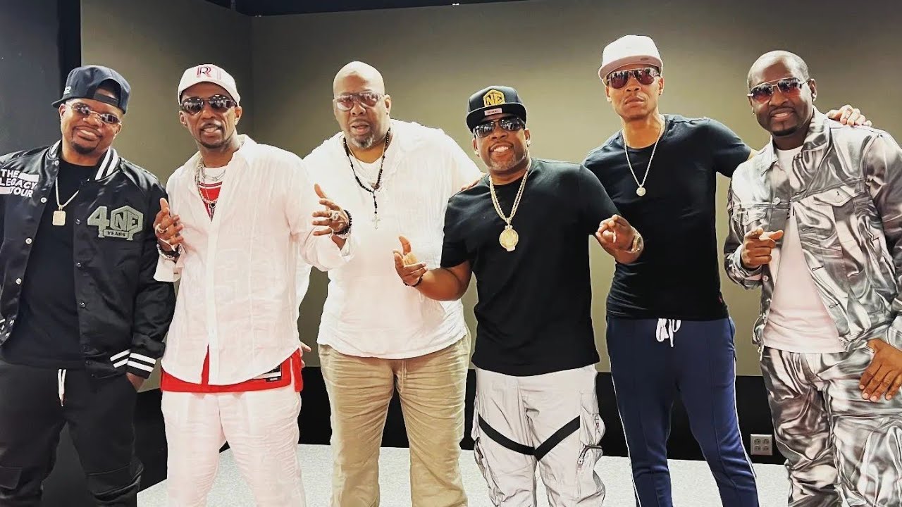 Legacy Tour Crew and Artists gather together ahead of final Shows
