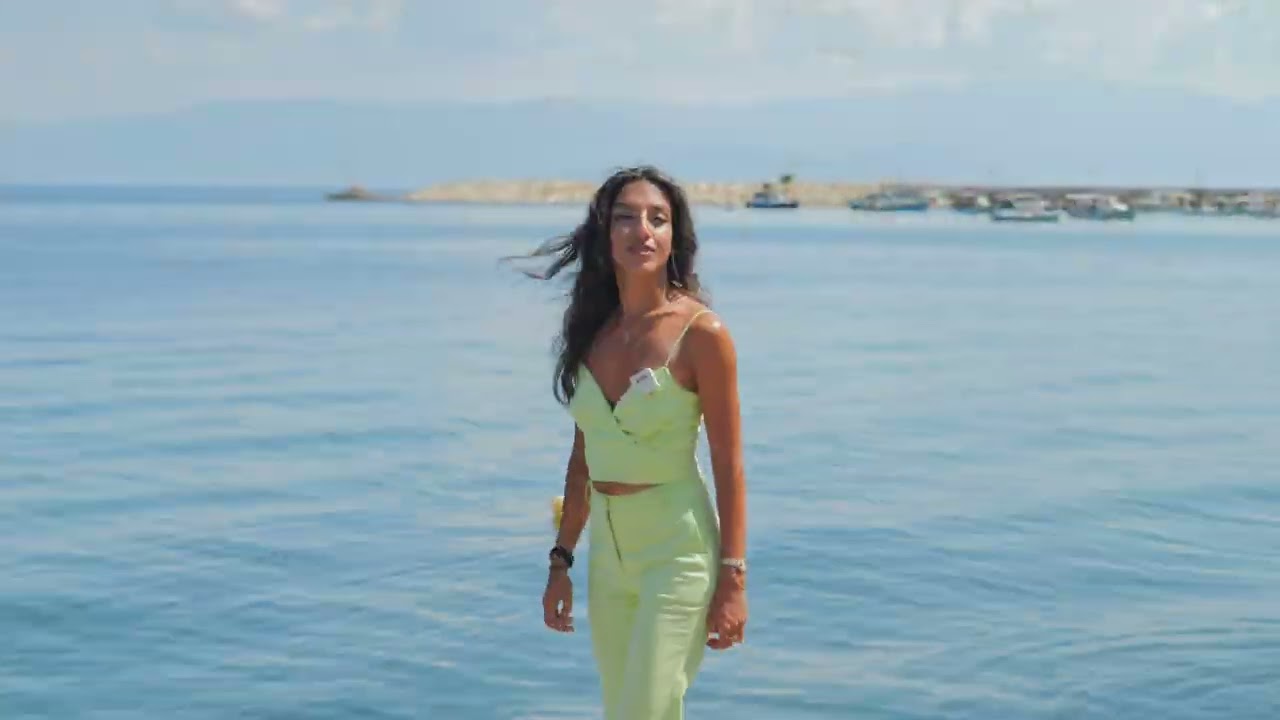 🌅 Ανακαλύψτε την Κορώνη με τη RE/MAX Properties Investment Καλαμάτας!