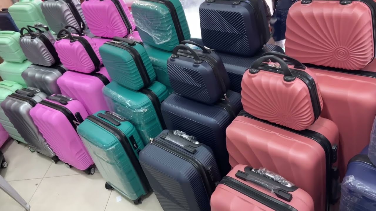 شنطة سيلكون ولا عظم؟ الفرق الحقيقي في القوة والجودة قبل ما تسافر! 💼✈️