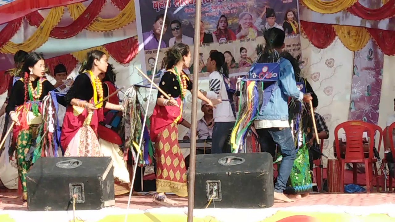 Mayur nacha ma nirte dekhaudai