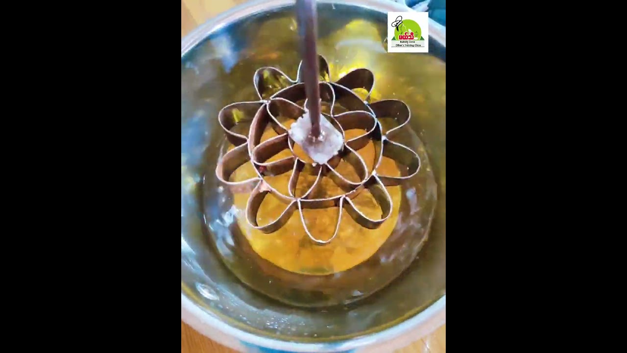 မုန့်စကြာ/မုန့်ပန်းခွေ (Burmese food)