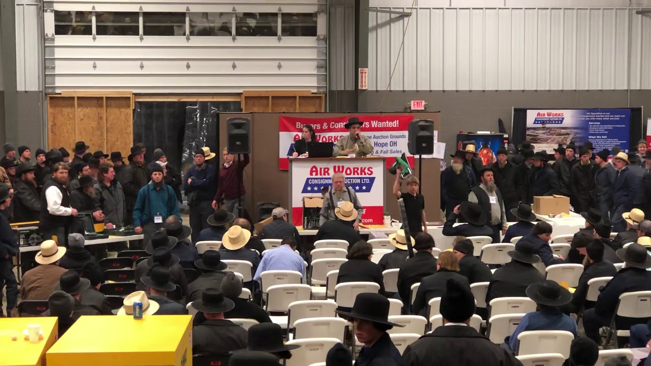 Auctioneer Les Longenecker selling at 30th Annual Air Works Auction!