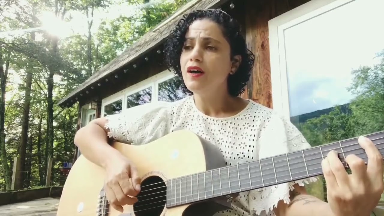 Emel Mathlouthi - Asfour Tal Min Chebak