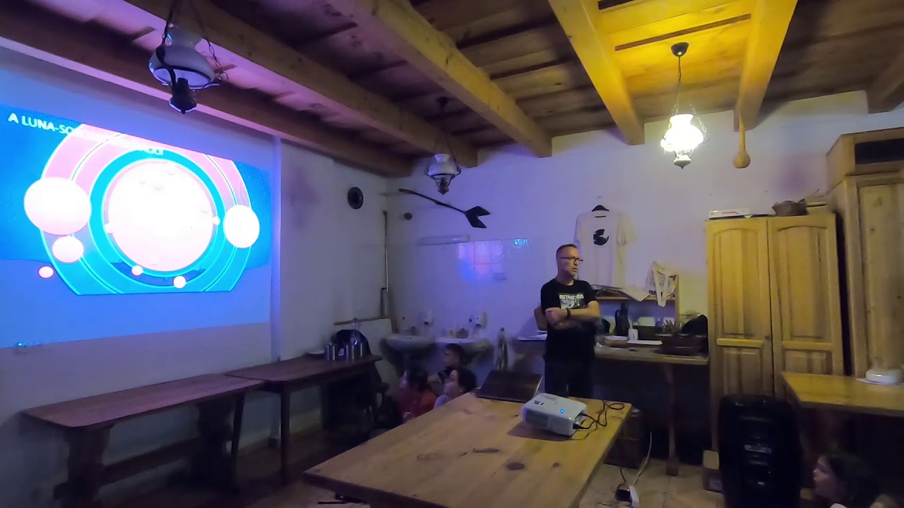 Luna 50! A szovjet-orosz holdkutat&aacute;s arany&eacute;vei (Rezsabek N&aacute;ndor előad&aacute;sa)