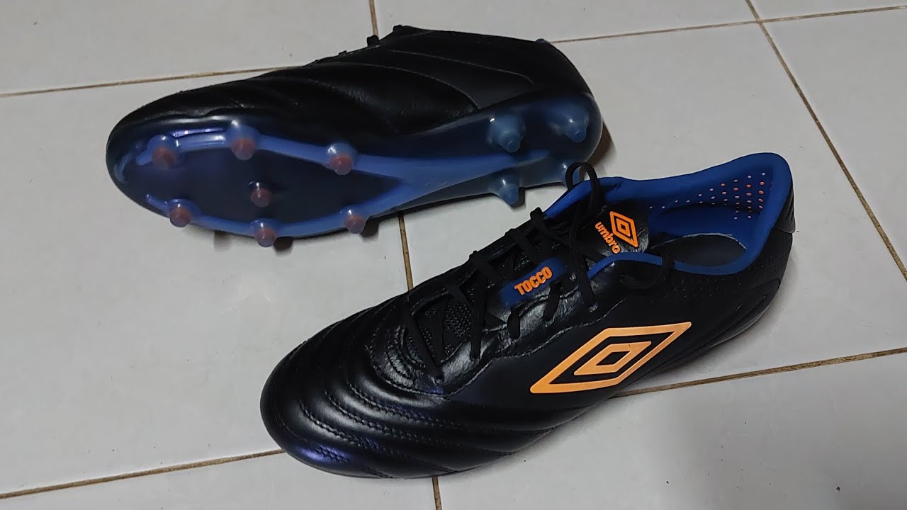 Umbro Tocco 3 Pro FG review (Black/Vermillion Orange/Deep Surf)(รีวิว)