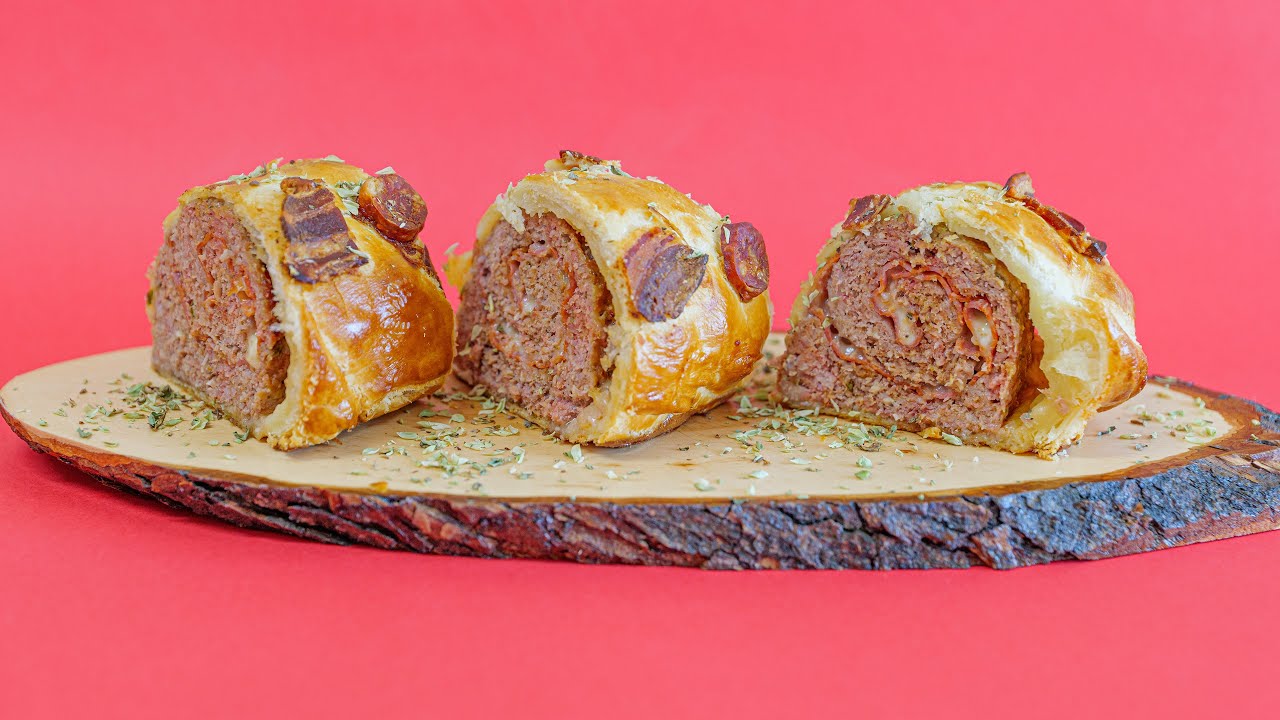Rolo de Carne Picada com Massa Folhada 🍽️ Receita Fácil e Rápida