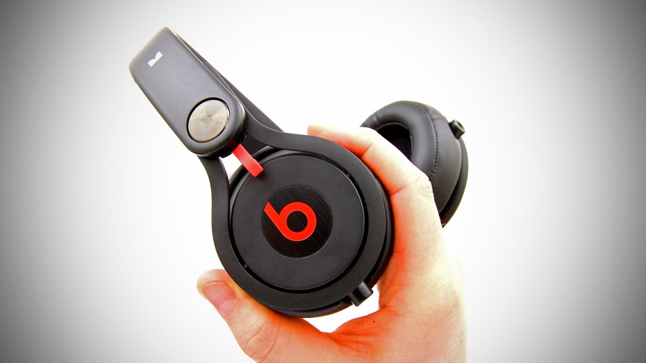 In Review: Beats By Dr Dre MIXR, Jawbone JAMBOX, Nissan GTR 2012