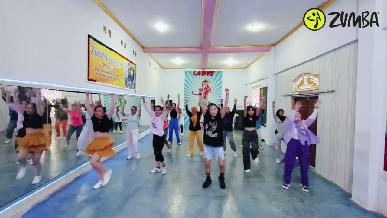 BAILA CON LA OLA l ZUMBA l ZIN JOELAY JEMBER