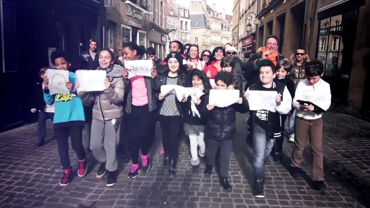 Pharrell Williams - Happy : We Are From Metz ! #HAPPYDAY