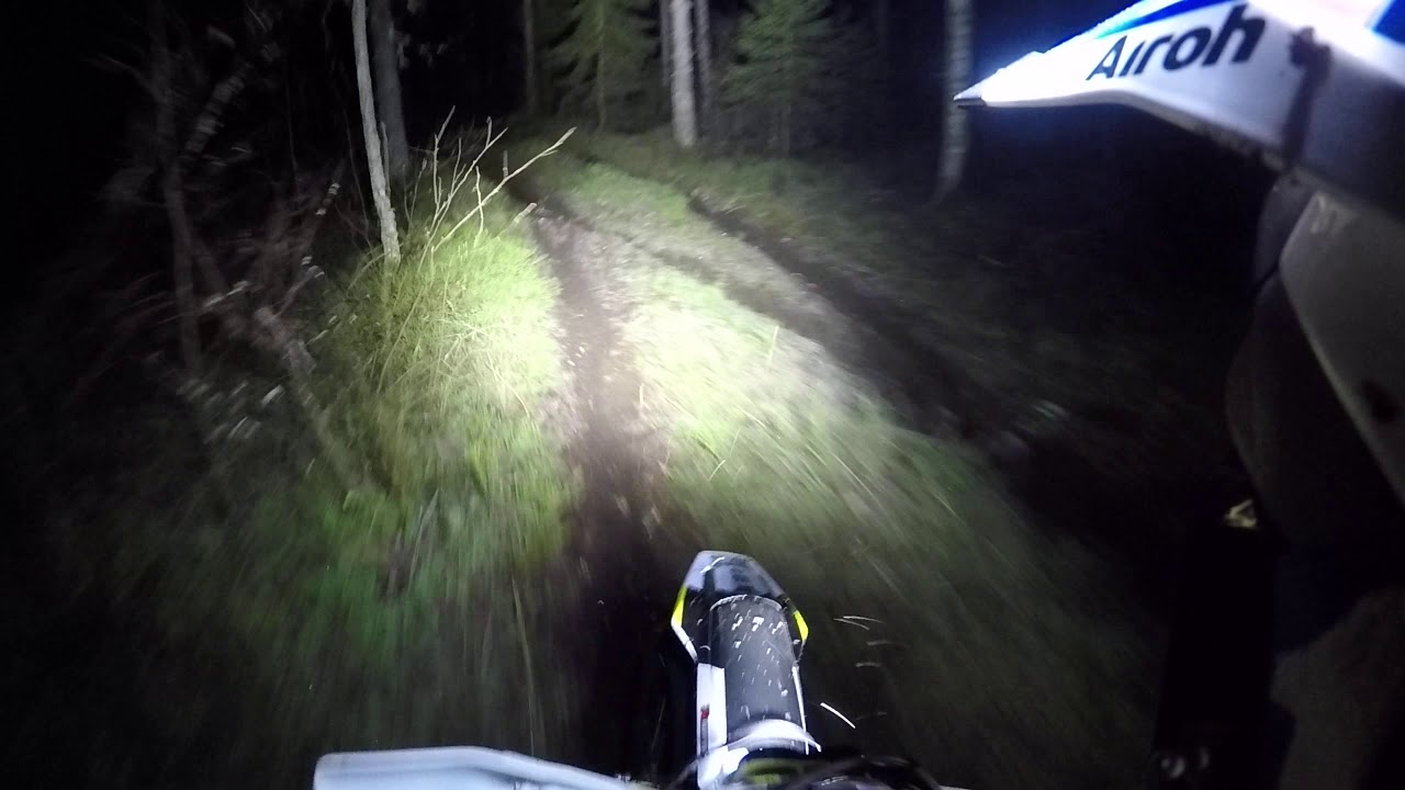 Mörkerkörning på Pilängen Enduro 2020-11-27