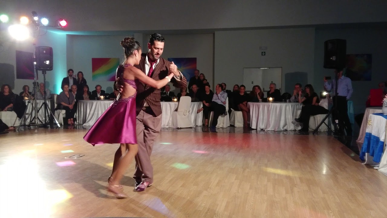 Esibizione dei Maestri Gustavo Guarnieri y Gabriela Perea Demichellis al  Catania Tango Meeting 2017