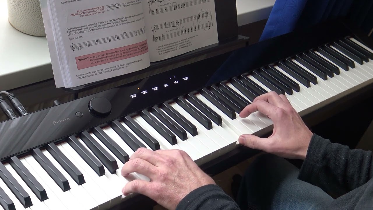 Space Shuttle Blues. (Alfred's Level 2)