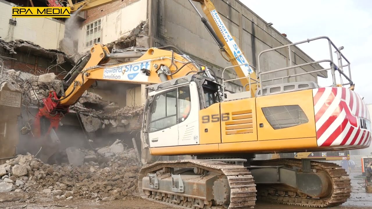Liebherr demolition machines in Liverpool