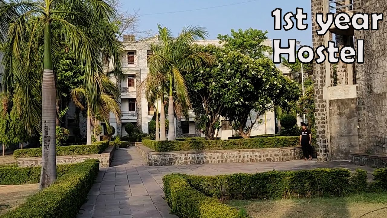 My 1st year Hostel Room || Juet Guna vlogs || Jaypee Guna || Jaypee Guna Hostel  #clglife