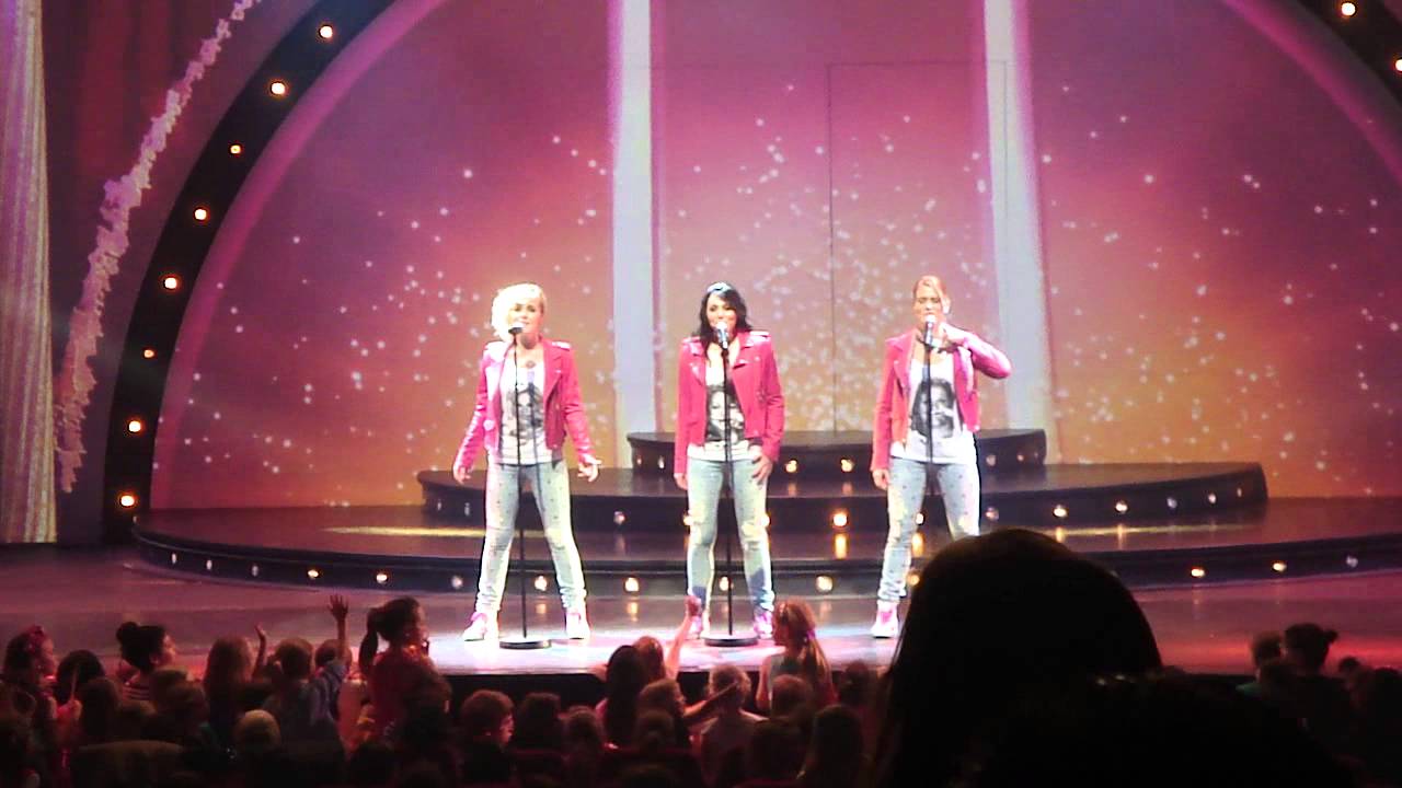 07_ 2013 K3 Show - Mijn liefje achterna