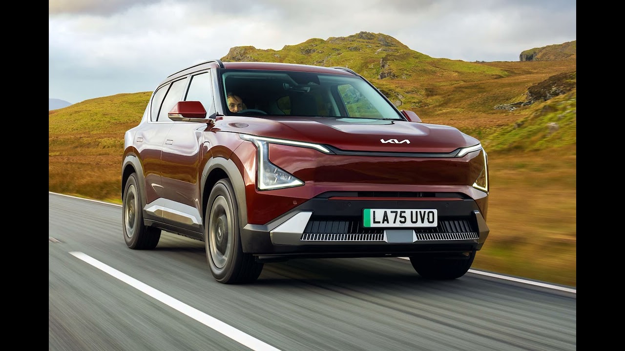 Kia EV5 2025 года: практичный, хотя и ничем не примечательный, электрический внедорожник.
