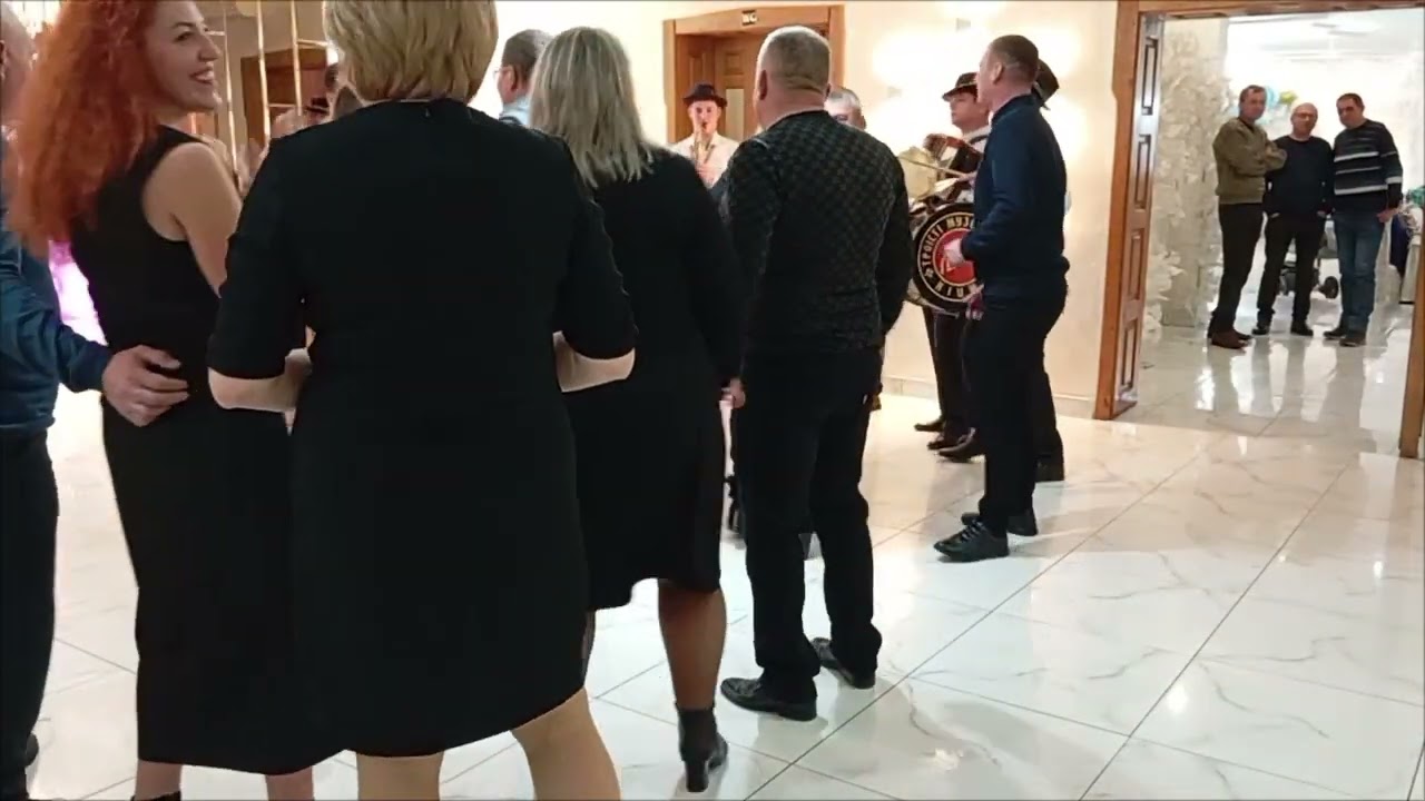Зацвила ружа трояка - Троїсті музики 