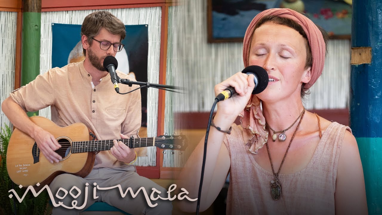 D&eacute;va Priya & Omraj &ndash; Invitation Back Home (from the Sat-Songs Concert)