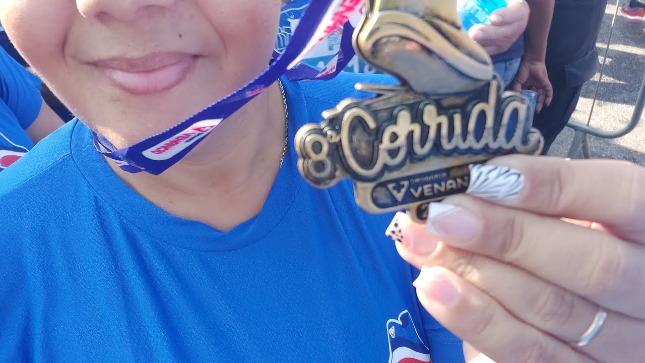 mostrando o kit da corrida Venâncio 2023 #drogaria #Venâncio #corrida #saúde