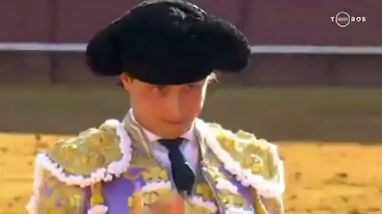 A porta gayola, Roca Rey