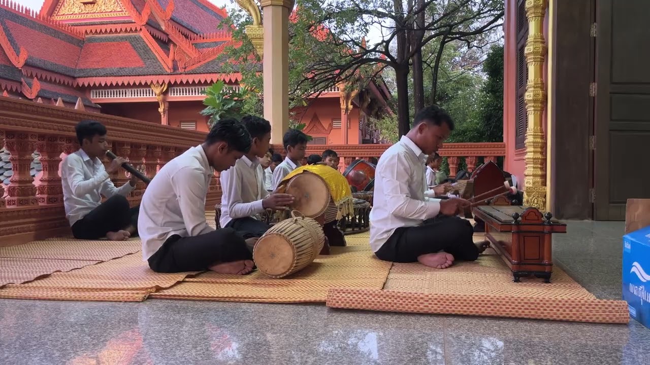 Cambodia traditional music- Pinpeat | វត្តរាជបូរណ៌ ពិណពាទ្យ ហោមរោងព្រឹក ភ្លេងបើកអារុណ