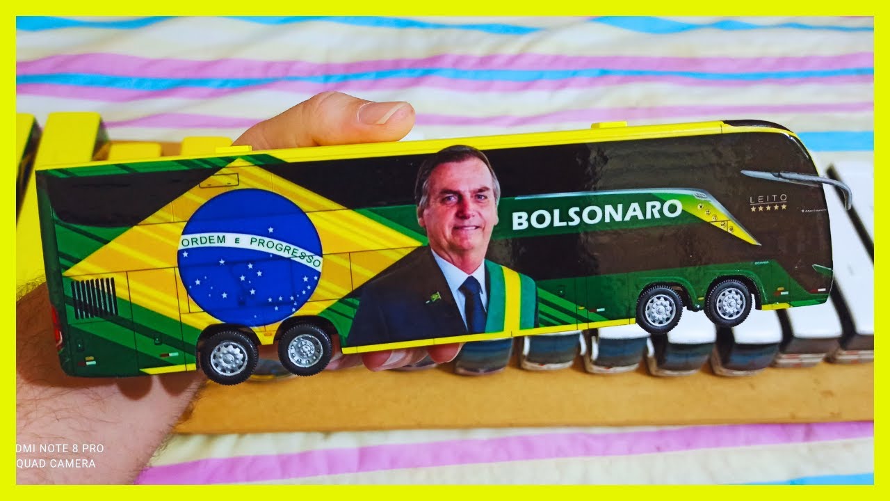 Miniatura de Ônibus do Bolsonaro 20 Unidades de Miniaturas de Ônibus de Julho 2024 Edubus