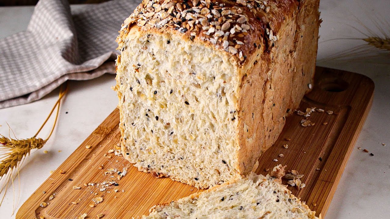 RECEITA DE PÃO CASEIRO DE GRÃOS E SEMENTES| SIMPLES, FÁCIL E SUPER MACIO | SEM LEITE E OVO