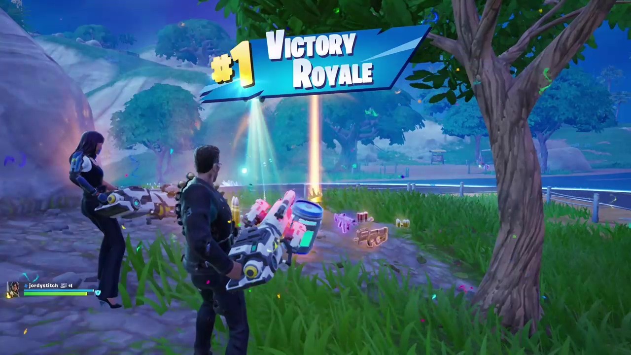 Fortnite two Arc Lightning Gun are better then one victory royale