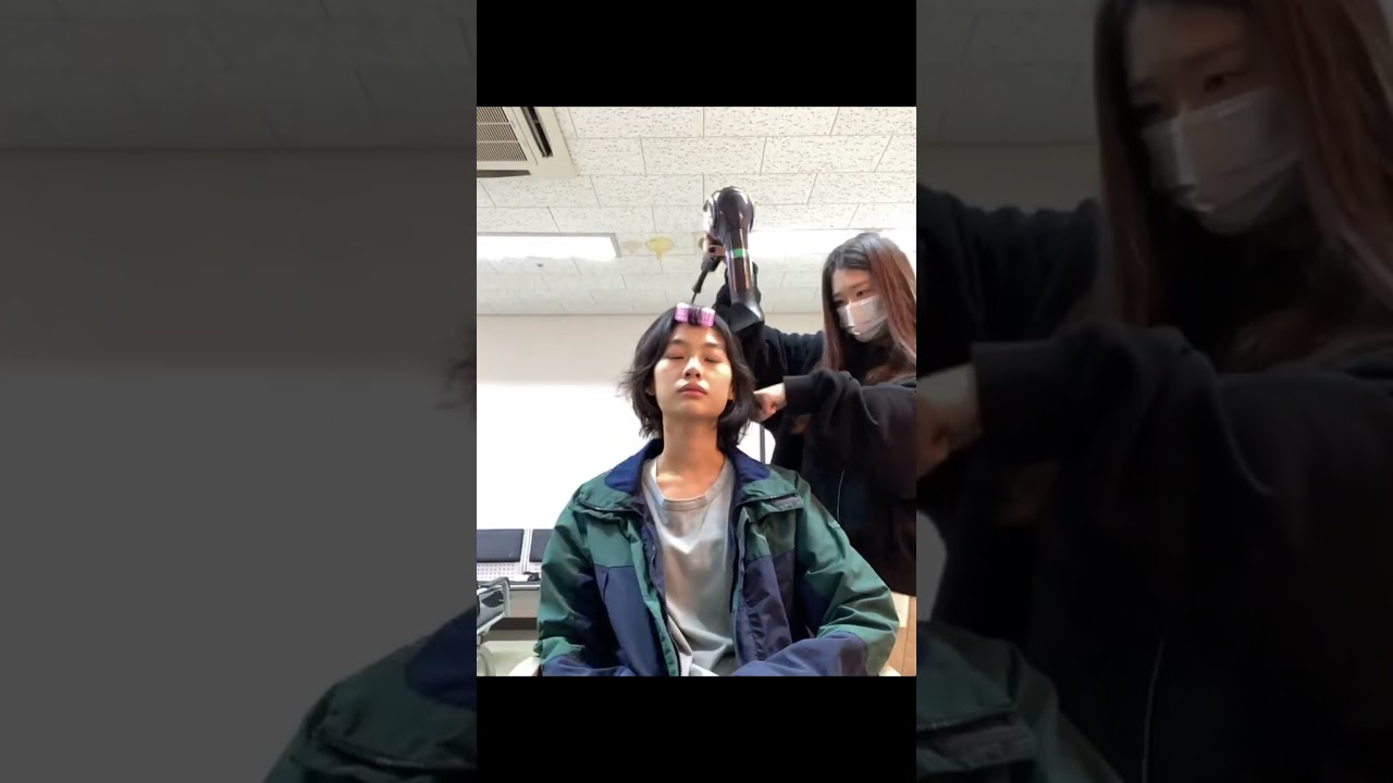 Get ready with Jung Hoyeon #squidgame #netflix