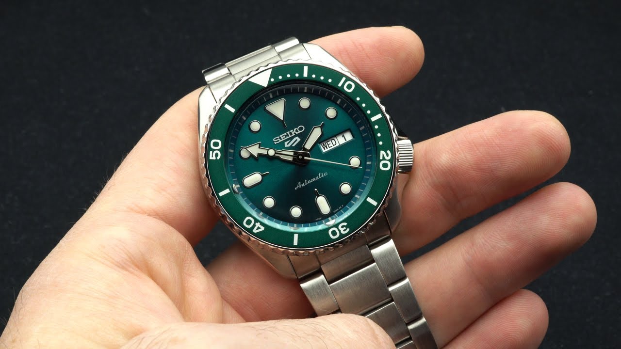 Seiko 5 Sports 